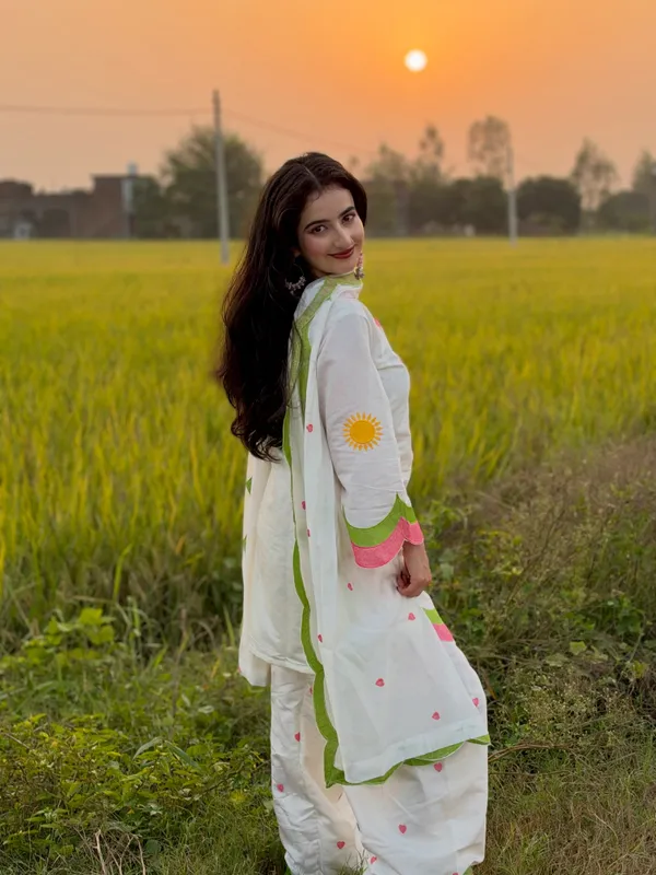 Women’s_Off-White_Printed_Cotton_Kurta_Palazzo_Set_with_Dupatta
