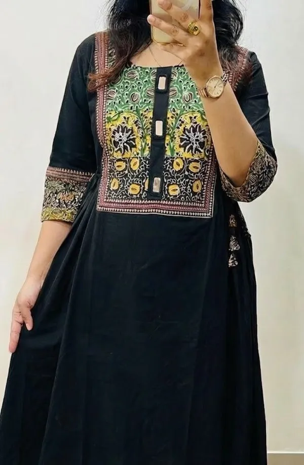 Women's_Black_Printed_A-Line_Kurta_with_Embroidered_Yoke_&_Matching_Pants