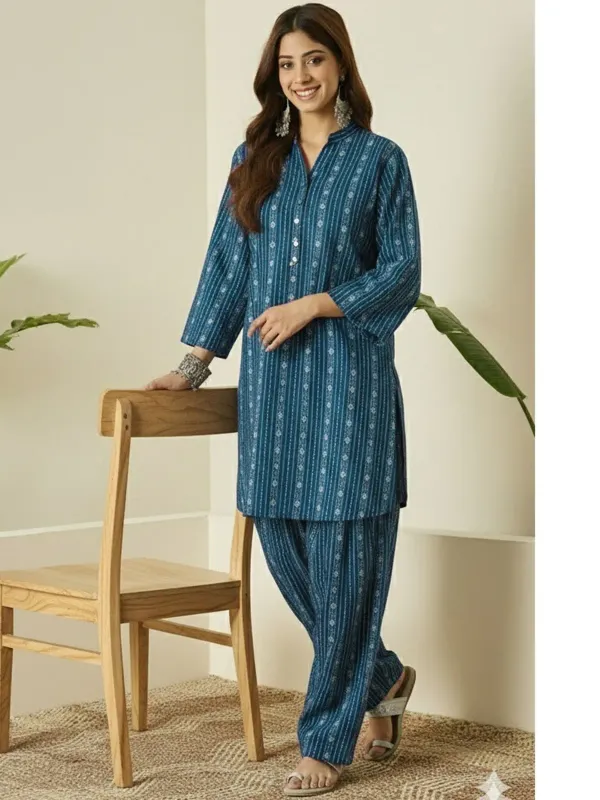 Women’s_Indigo_Blue_Printed_Straight_Kurta_with_Pant_Set