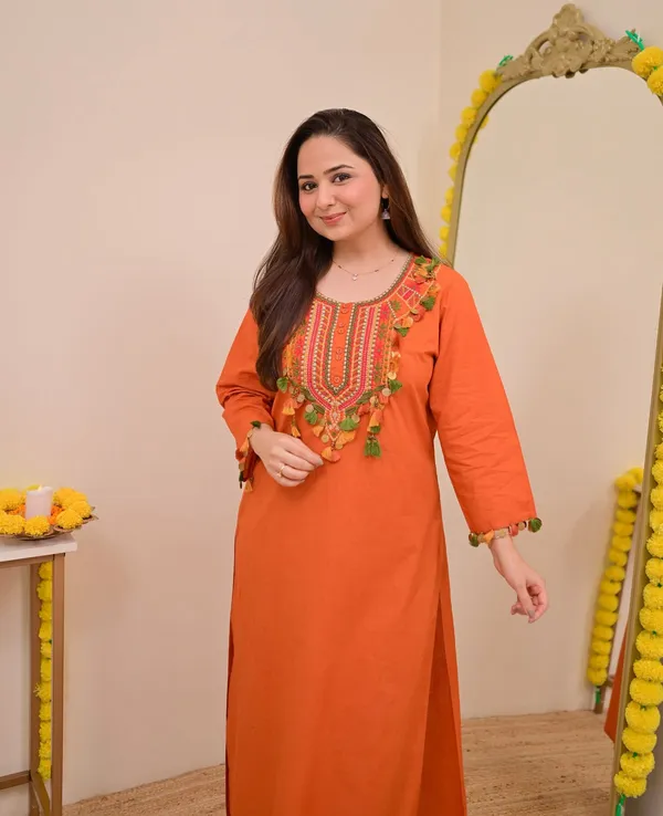 Women’s_Orange_Straight_Kurta_with_Embroidered_Neckline_&_Matching_Pants_Set