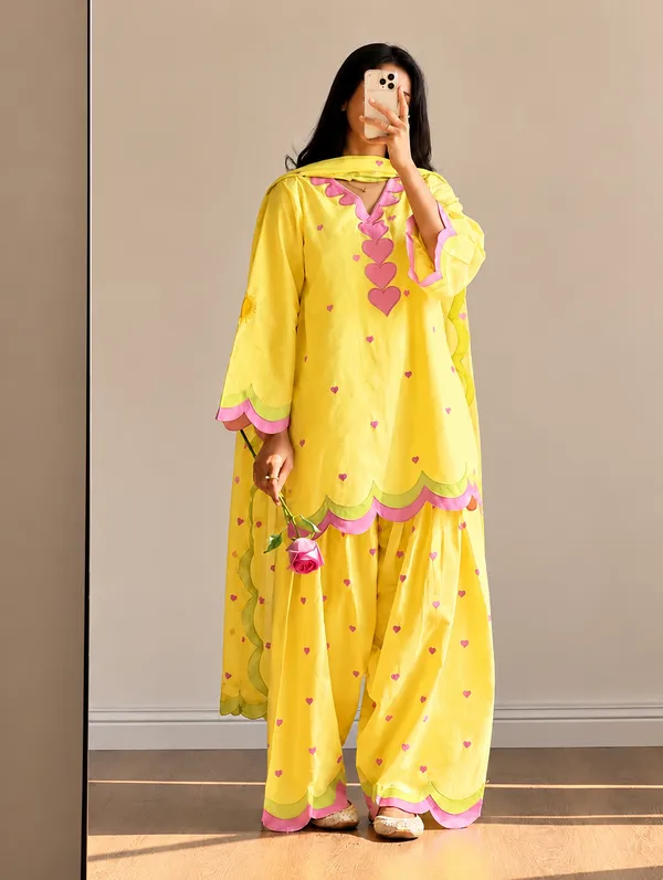 Women’s_Yellow_3-Piece_Ethnic_Suit_Set_with_Pink_Heart_Motifs_&_Scalloped_Border