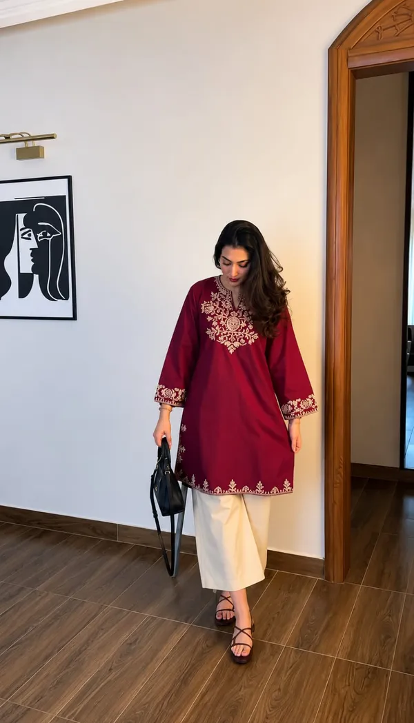 Women's_Maroon_Embroidered_Kurta_with_Off-White_Culotte_Pants