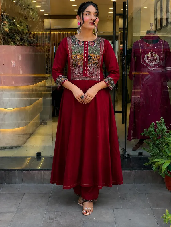 Red_Cotton_Anarkali_Set_For_Women_(2Pc)