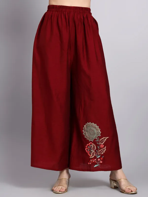 Mehrunisa_Green_And_Sleeveless_Kurta_Set