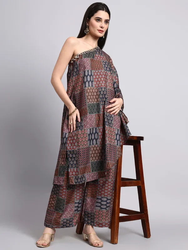 Ranaa_Brown_Ajrakh_Print_One_Shoulder_Set