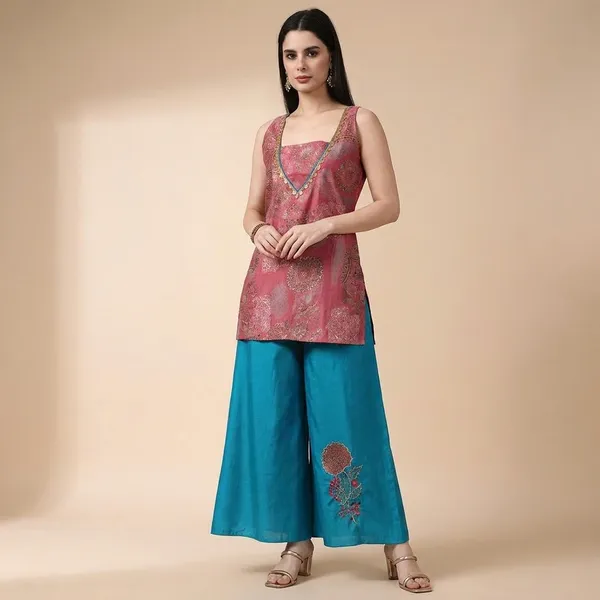 Mehrunisa_Pink_And_Sleeveless_Kurta_Set