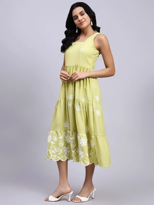 Zaria_Lime_Blossom_Tiered_Midi_Dress