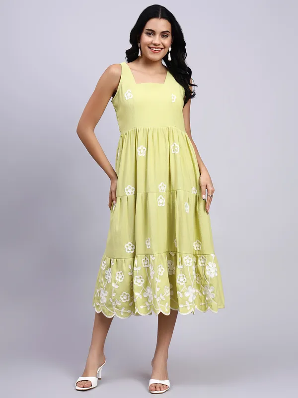 Zaria_Lime_Blossom_Tiered_Midi_Dress