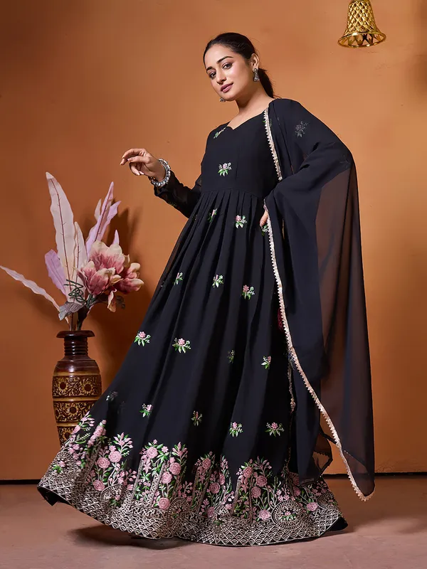 Black_Georgette_Premium_Anarkali_Suit_For_Women