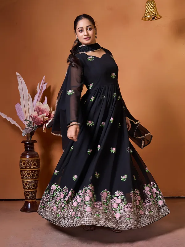 Black_Georgette_Premium_Anarkali_Suit_For_Women