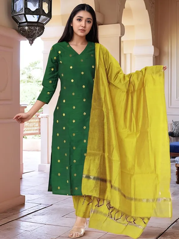Green_With_Yellow_Art_Silk_Premium_Kurta_Set_For_Women