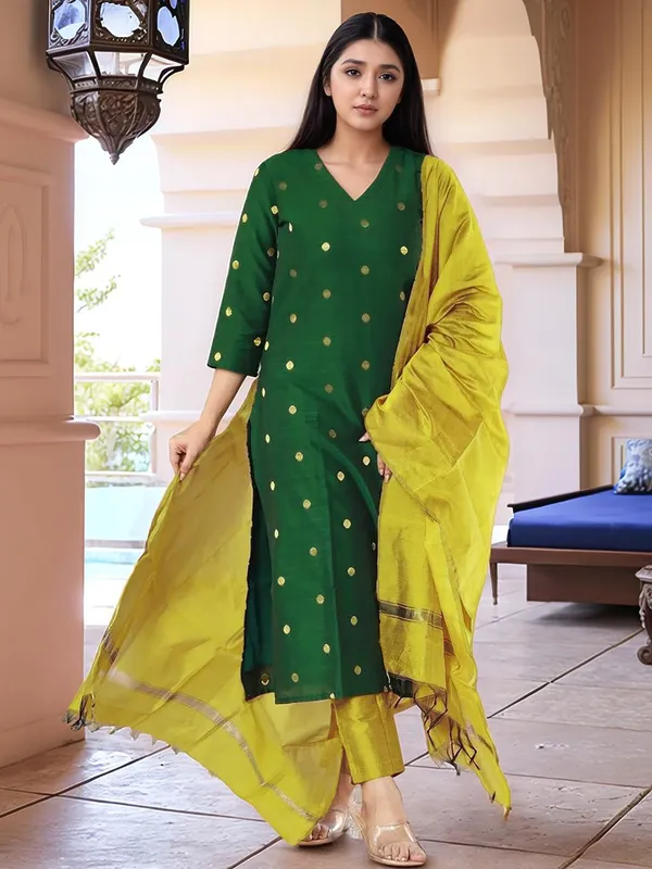 Green_With_Yellow_Art_Silk_Premium_Kurta_Set_For_Women