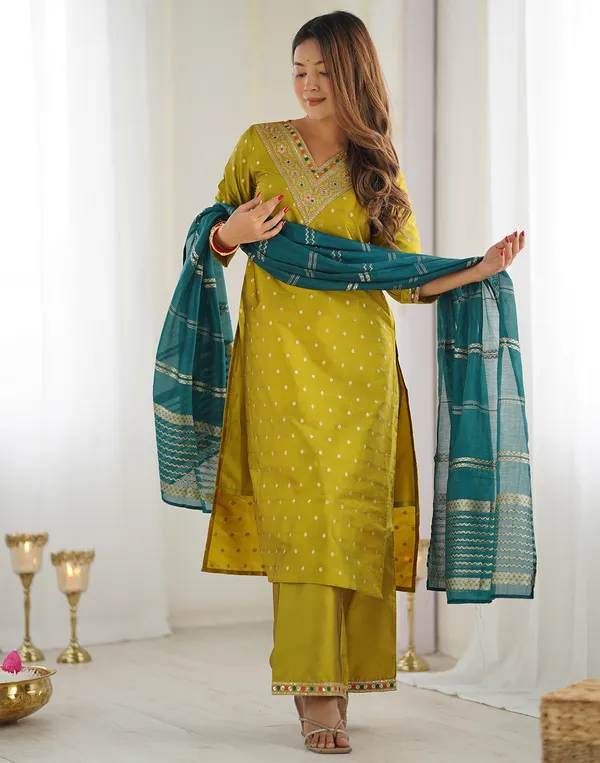 Yellow_And_Green_Jacquard_Premium_Suit_Set_With_Dupatta_For_Women