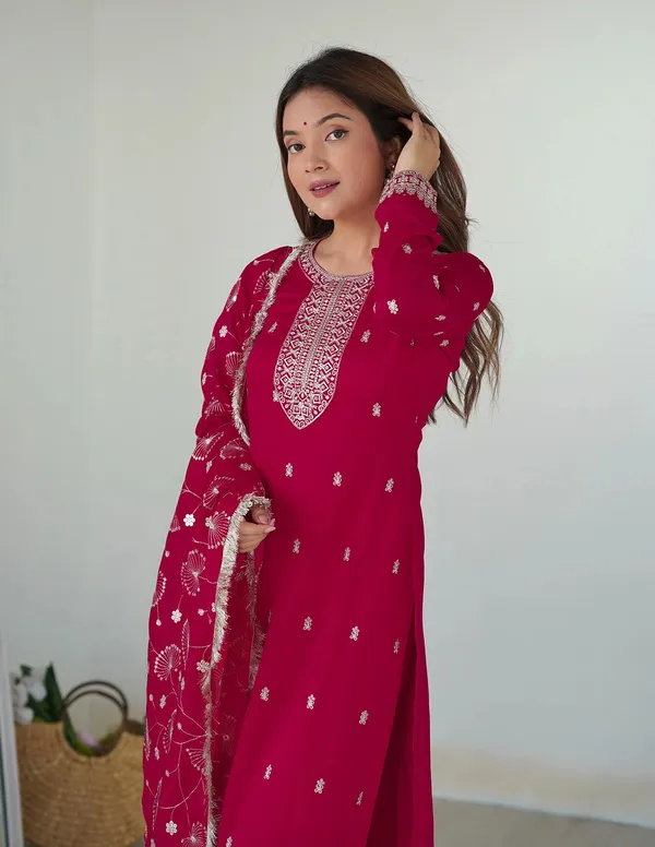 Magenta_Georgette_Premium_Suit_Set_With_Dupatta_For_Women