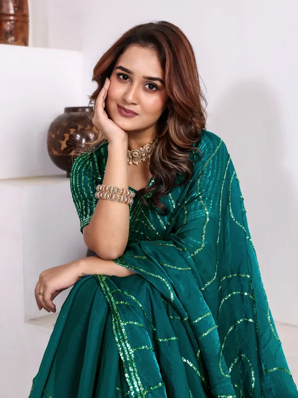 Green_Satin_Chiffon_Sequin_Bandhani_Saree_With_Blouse_For_Women