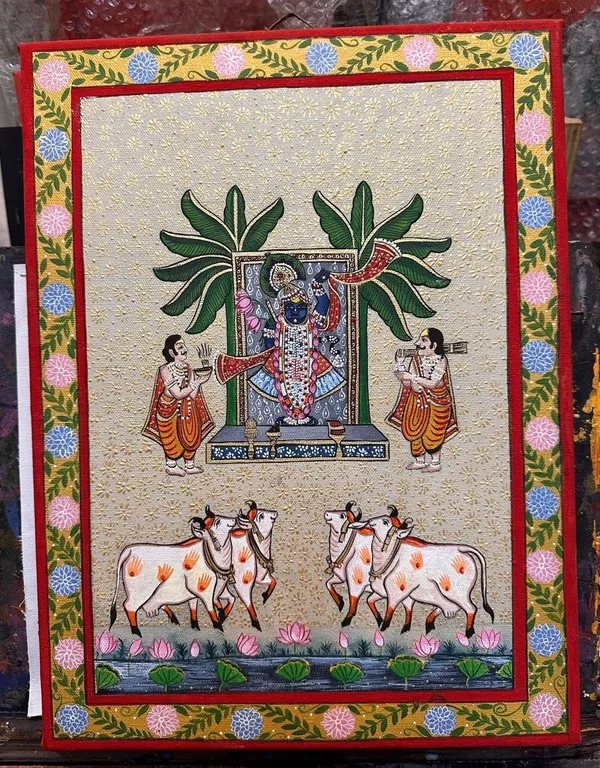 Fiber_Traditional_Pichwai_Shrinathji_And_Cows_Hand_Painted_Art_Print