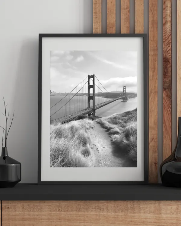 Fiber_Monochrome_Golden_Gate_Bridge_Art_Print_Black_Frame