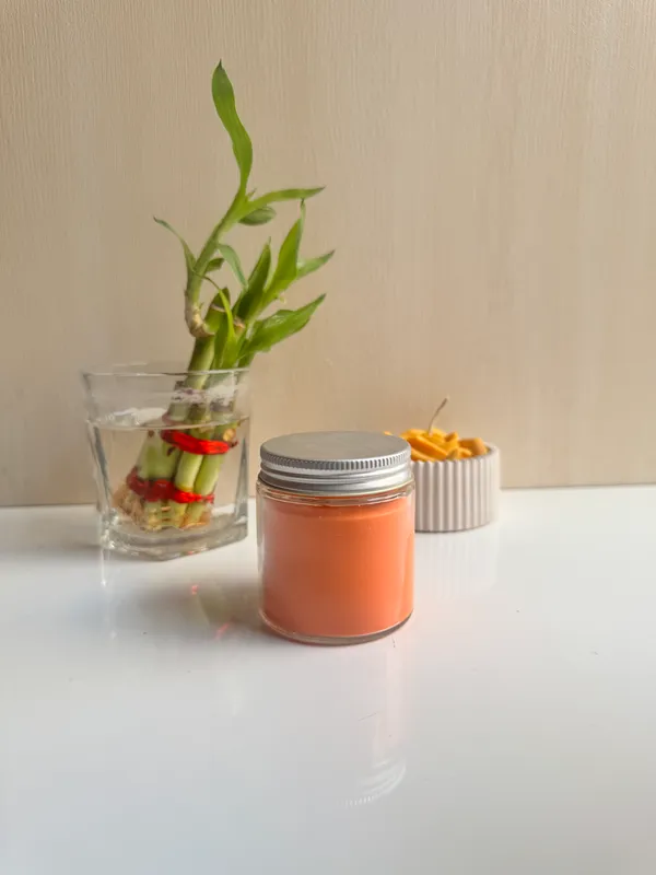 Transparent_Glass_Jar_With_Decorative_Candle