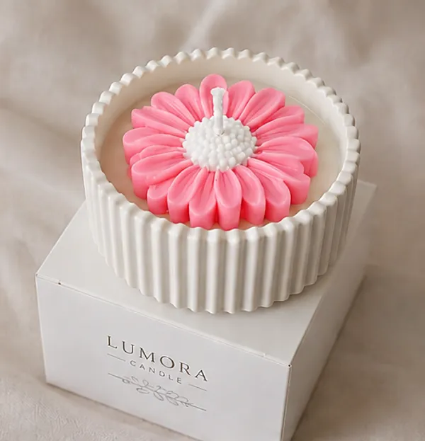 Concrete_Jar_With_Pink_Daisy_Candle