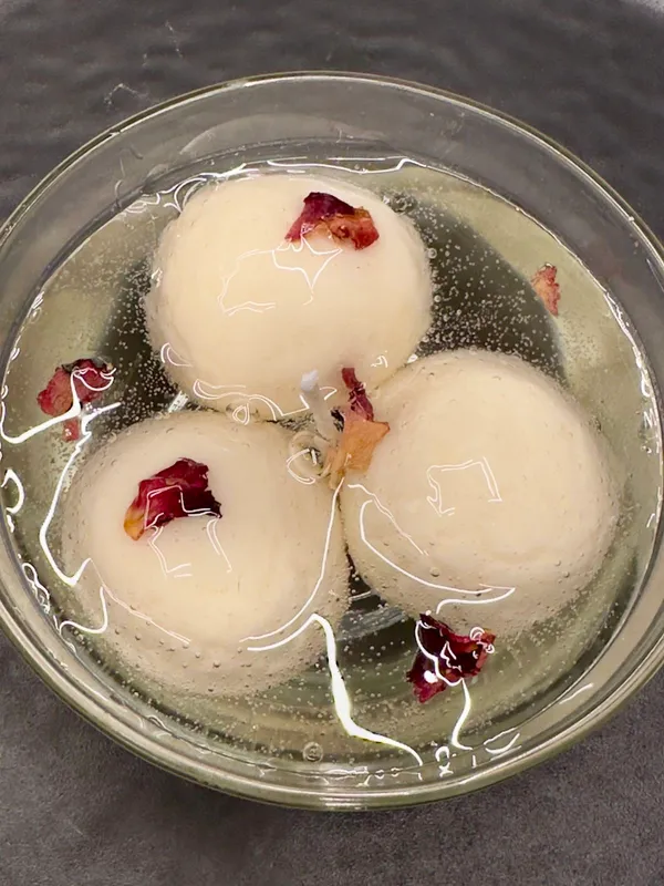 White_Rasgulla_Candle