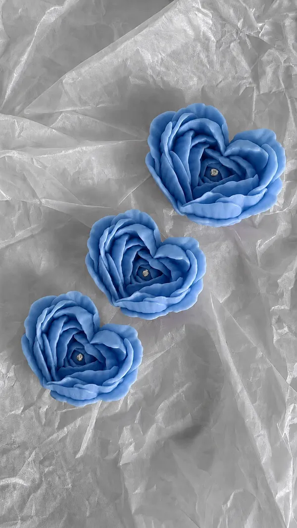 Blue_Flower_Heart_Candle_(Pack_of_3)