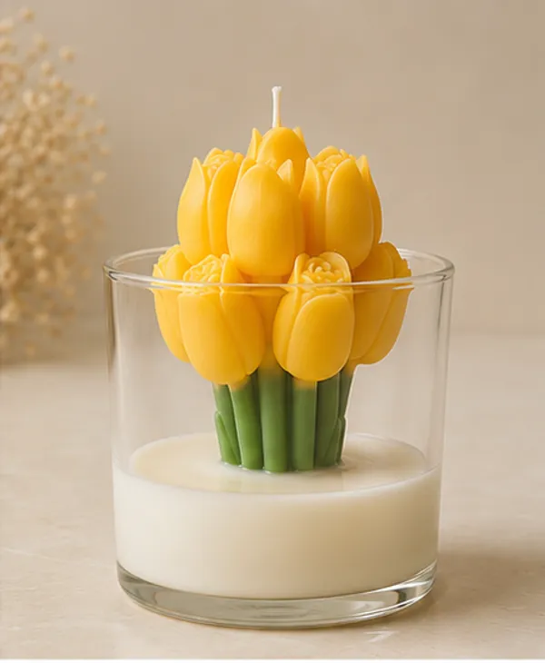 Yellow_Tulip_Candle_In_Glass