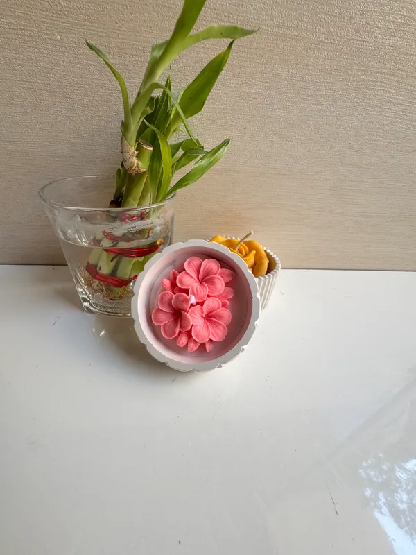 Concrete_Jar_With_Pink_Plumeria_Candle