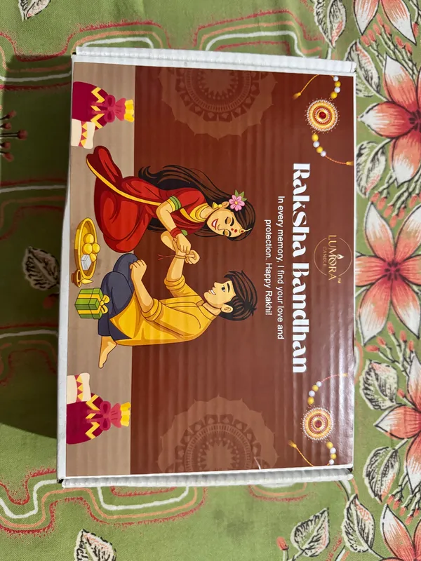 Rakhi_Special_Gift_Box_with_Chocolates_&_Rakhi