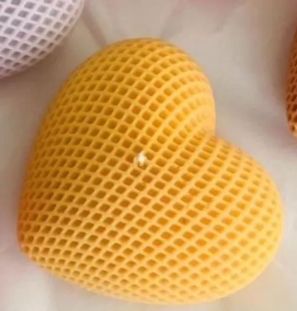 Heart_Grid_Candle_Pack_Of_2