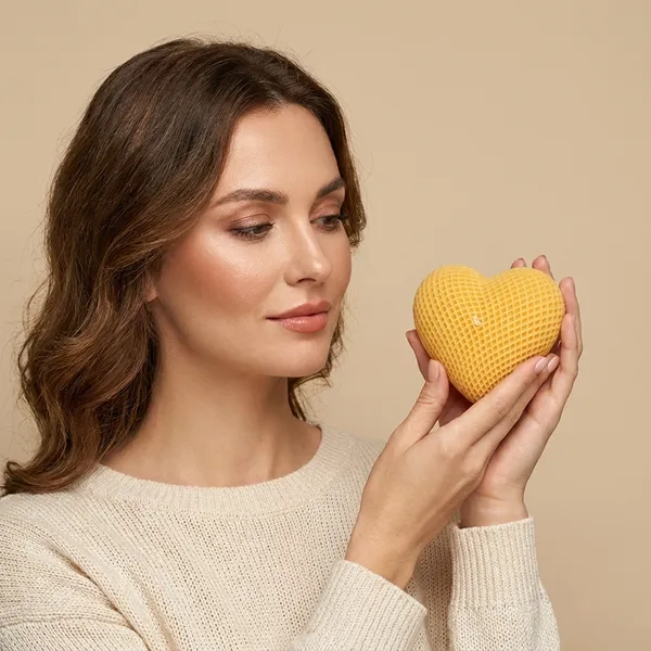 Heart_Grid_Candle_Pack_Of_2