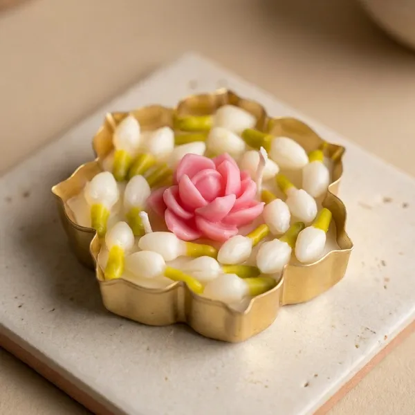 3.5In_Metal_Urli_Candle_With_Lotus_And_Mogra_Flower