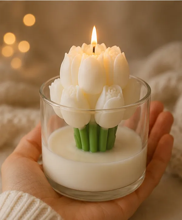 White_Tulip_Candle_In_Glass