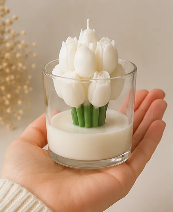 White_Tulip_Candle_In_Glass
