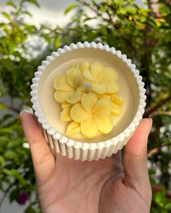 Plumeria_Concrete_Jar_Candle