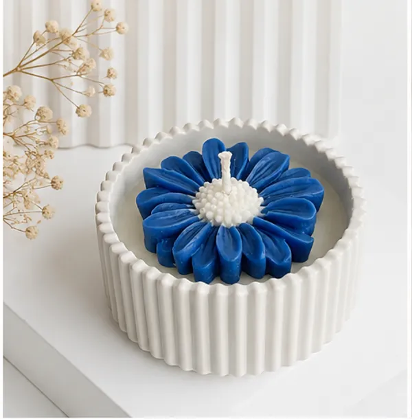 Daisy_Ribbed_Concrete_Jar