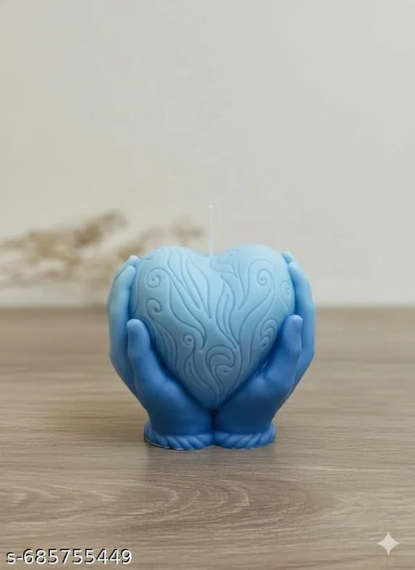 Valentines_Day_Candle_Holding_Heart_Candle_For_Decor