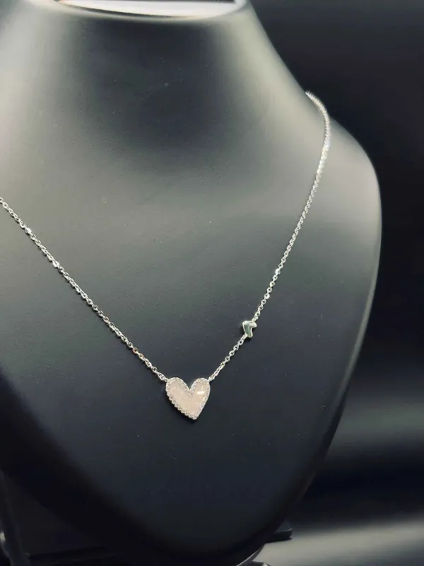 Golden_Necklace_For_Women