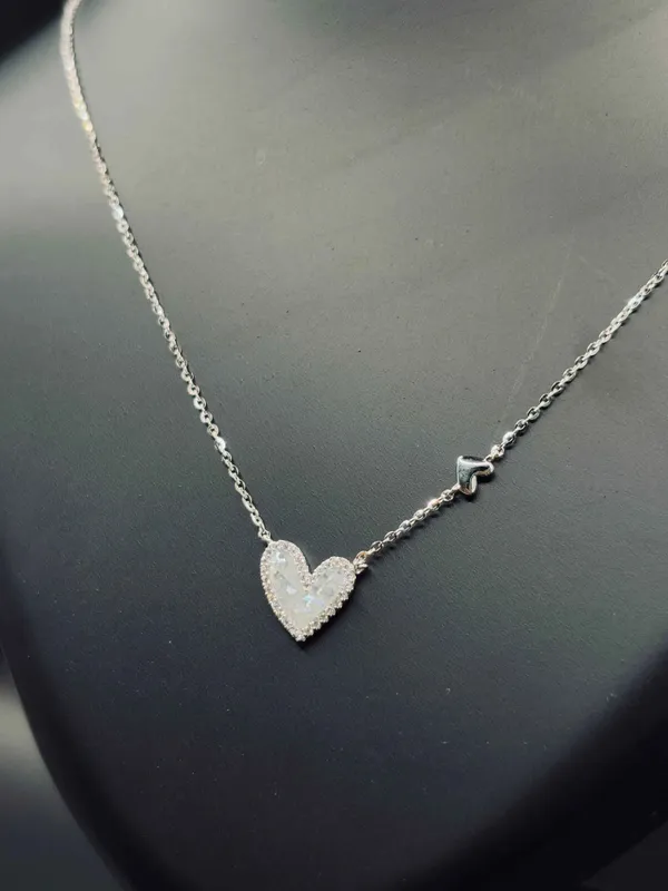 Silver_Necklace_For_Women