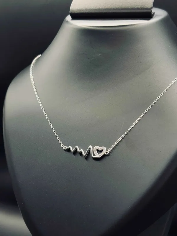 Silver_Necklace_For_Women