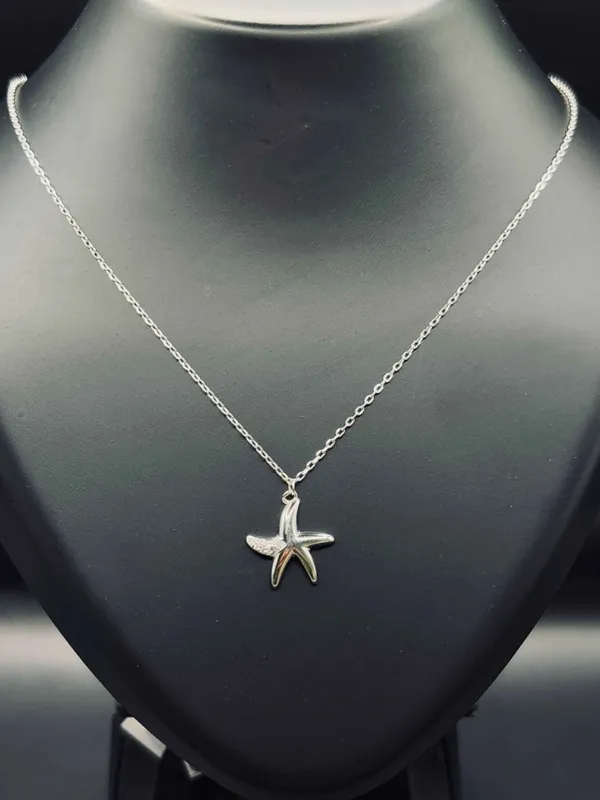 Silver_Necklace_For_Women