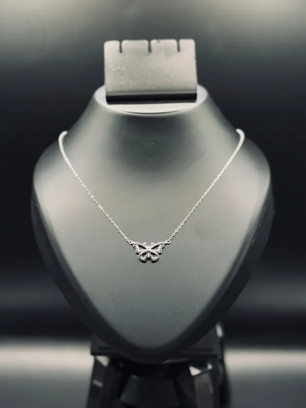 Silver_Necklace_For_Women