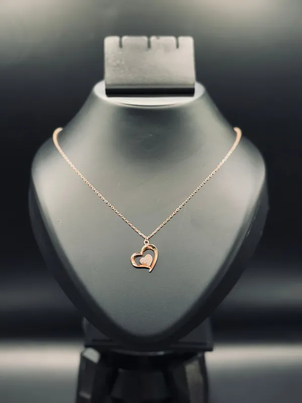 Silver_Pendant_Necklace_For_Women