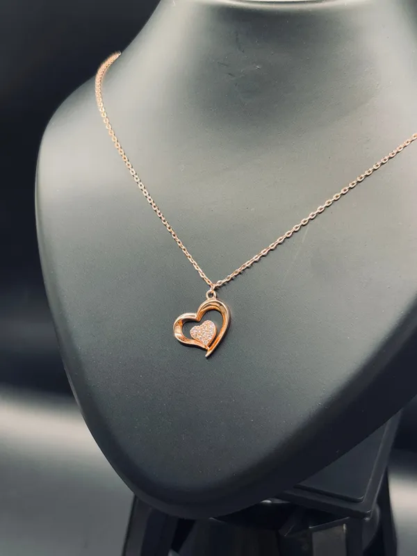 Silver_Pendant_Necklace_For_Women