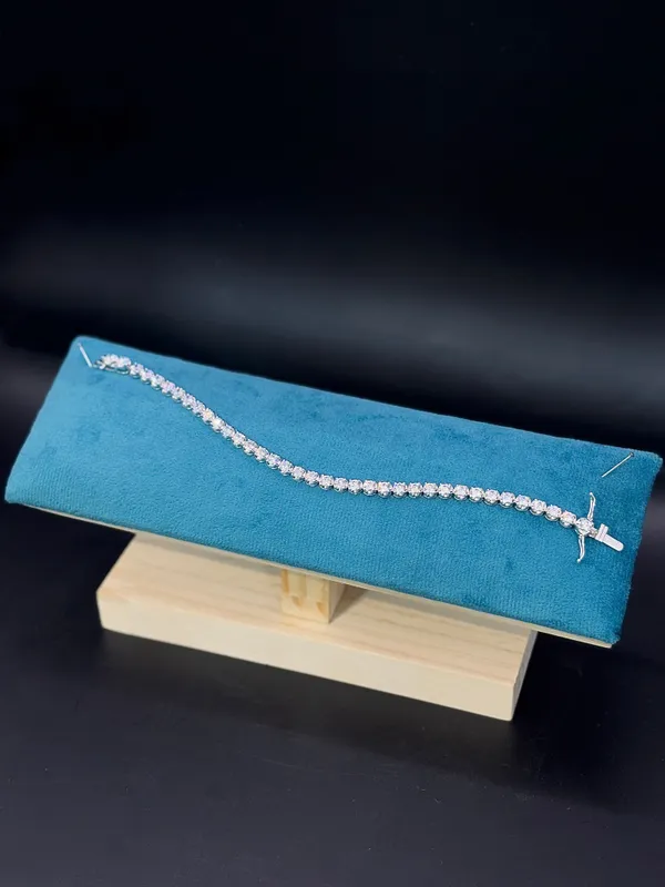 Silver_Bracelet_For_Women