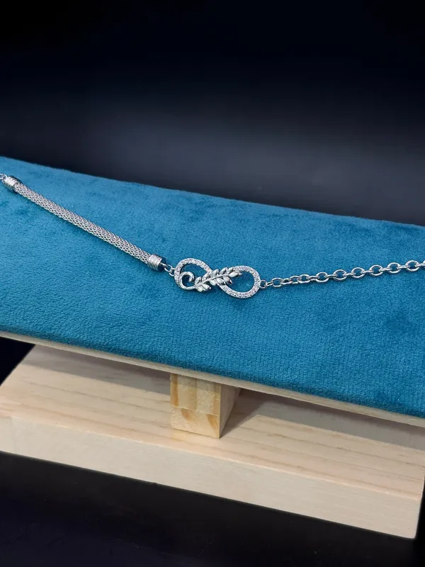 Silver_Bracelet_For_Women