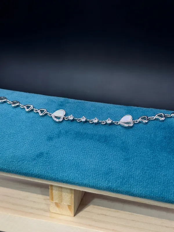 Silver_Bracelet_For_Women