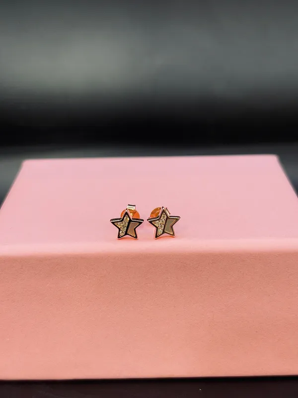Rose_Gold_Stud_Earrings_For_Women