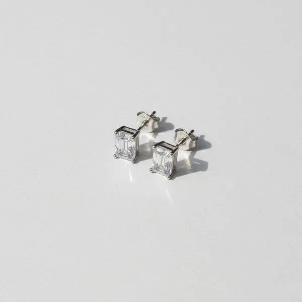 Silver_Stud_Earrings_For_Women