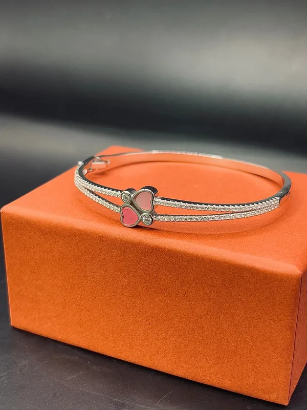 Silver_Bangle_For_Women