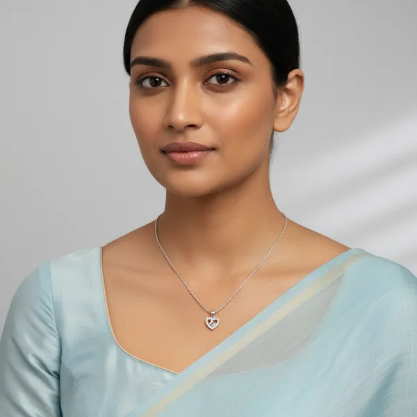 Silver_Pendant_With_Chain_For_Women